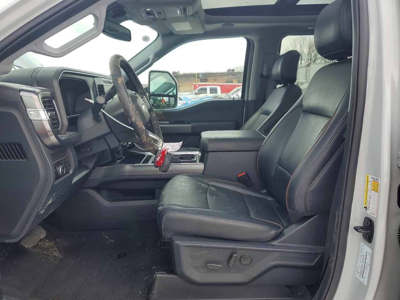 2025 Ford F350 VIN 1FT8W3BM2SEC21768 photo 7