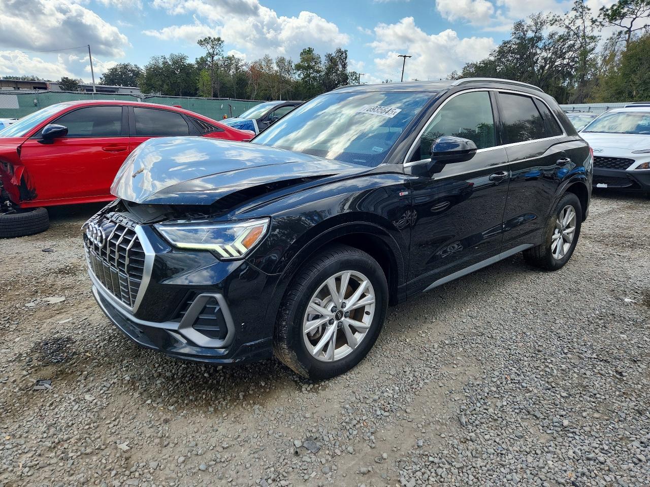 2025 Audi Q3 VIN WA1DECF30S1008306 photo 1