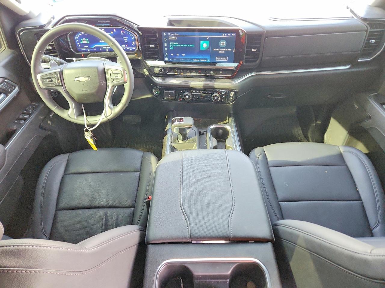 2025 Chevrolet All models VIN 1GCUKGE85SZ270696 photo 8