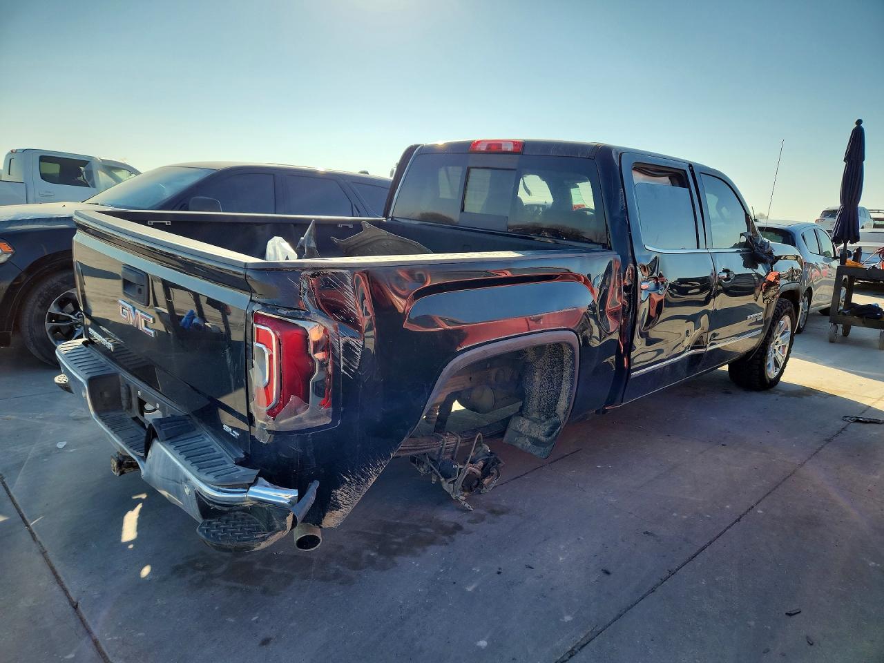 2018 GMC All models VIN 3GTU1NER8JG105823 photo 3