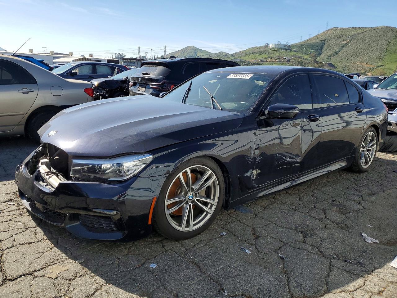 2017 BMW 7 series VIN WBA7E2C52HG739597 photo 1