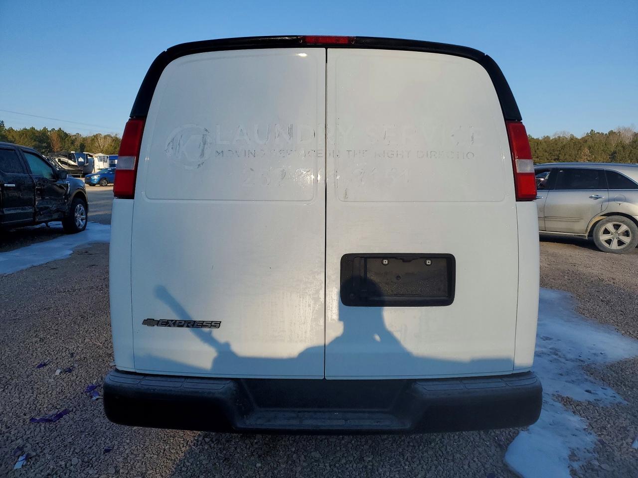 2023 Chevy Express VIN 1GCWGAFP1P1229677 photo 6