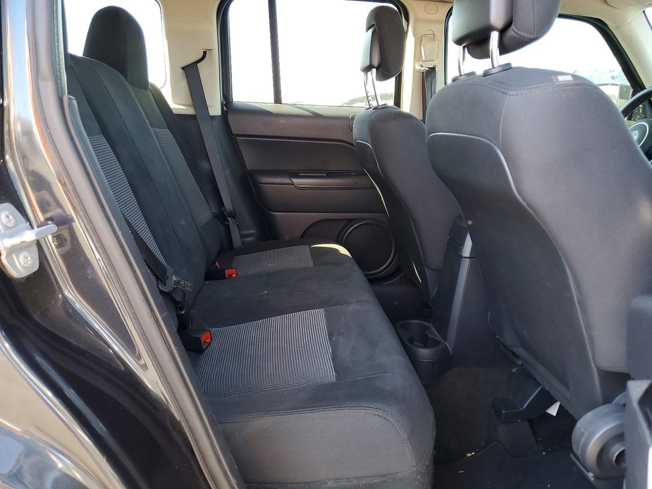 2015 Jeep Patriot VIN 1C4NJPFB6FD281033 photo 11