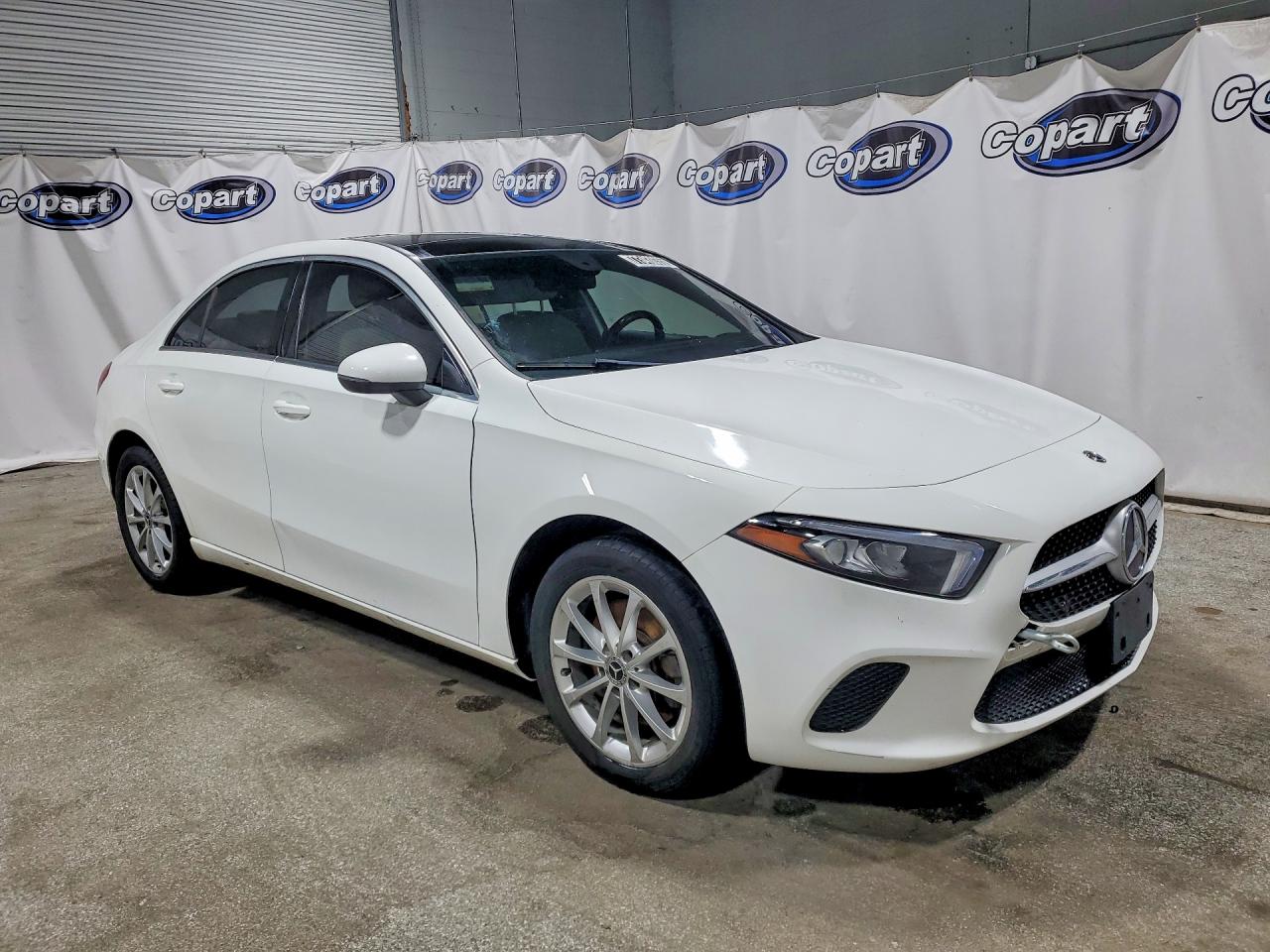 2019 Mercedes-Benz A-class VIN WDD3G4EB7KW026501 photo 4