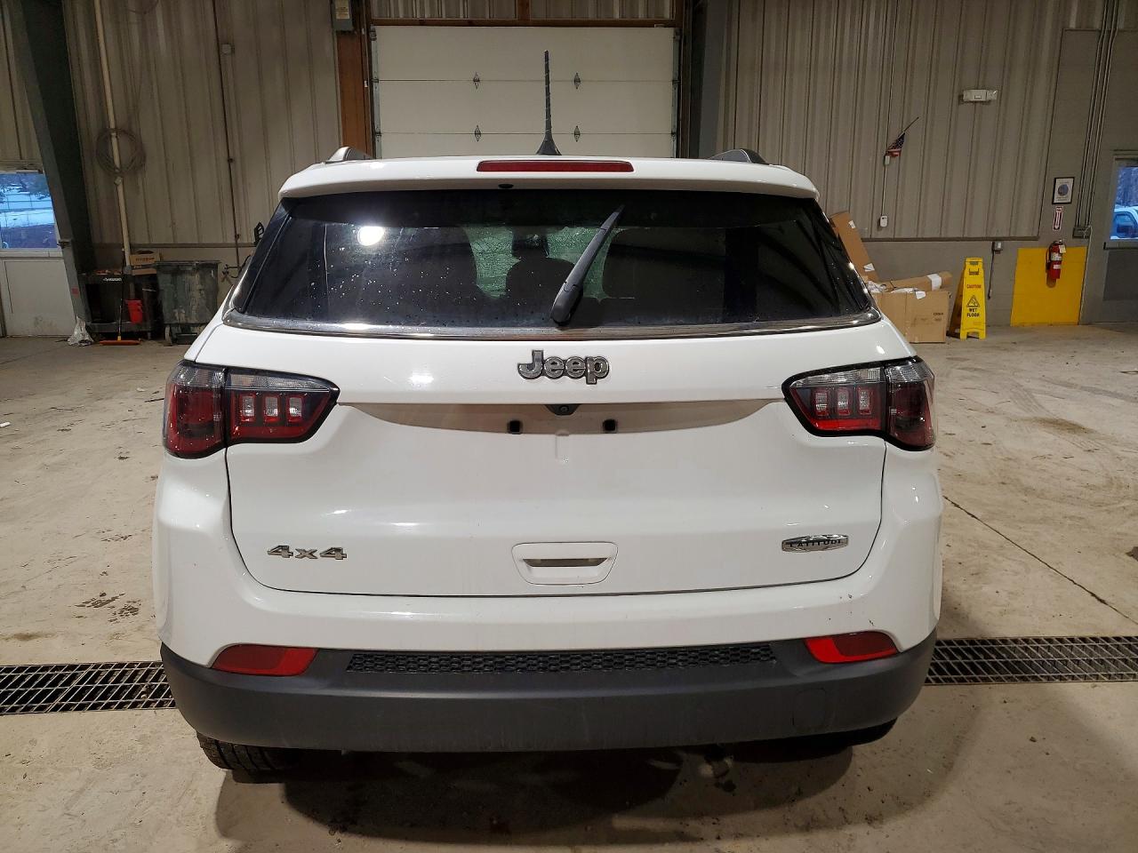 2024 Jeep Compass VIN 3C4NJDBN3RT598863 photo 6