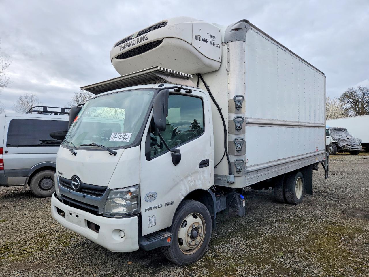 2019 HINO All models VIN JHHRDM2H3KK006272 photo 2