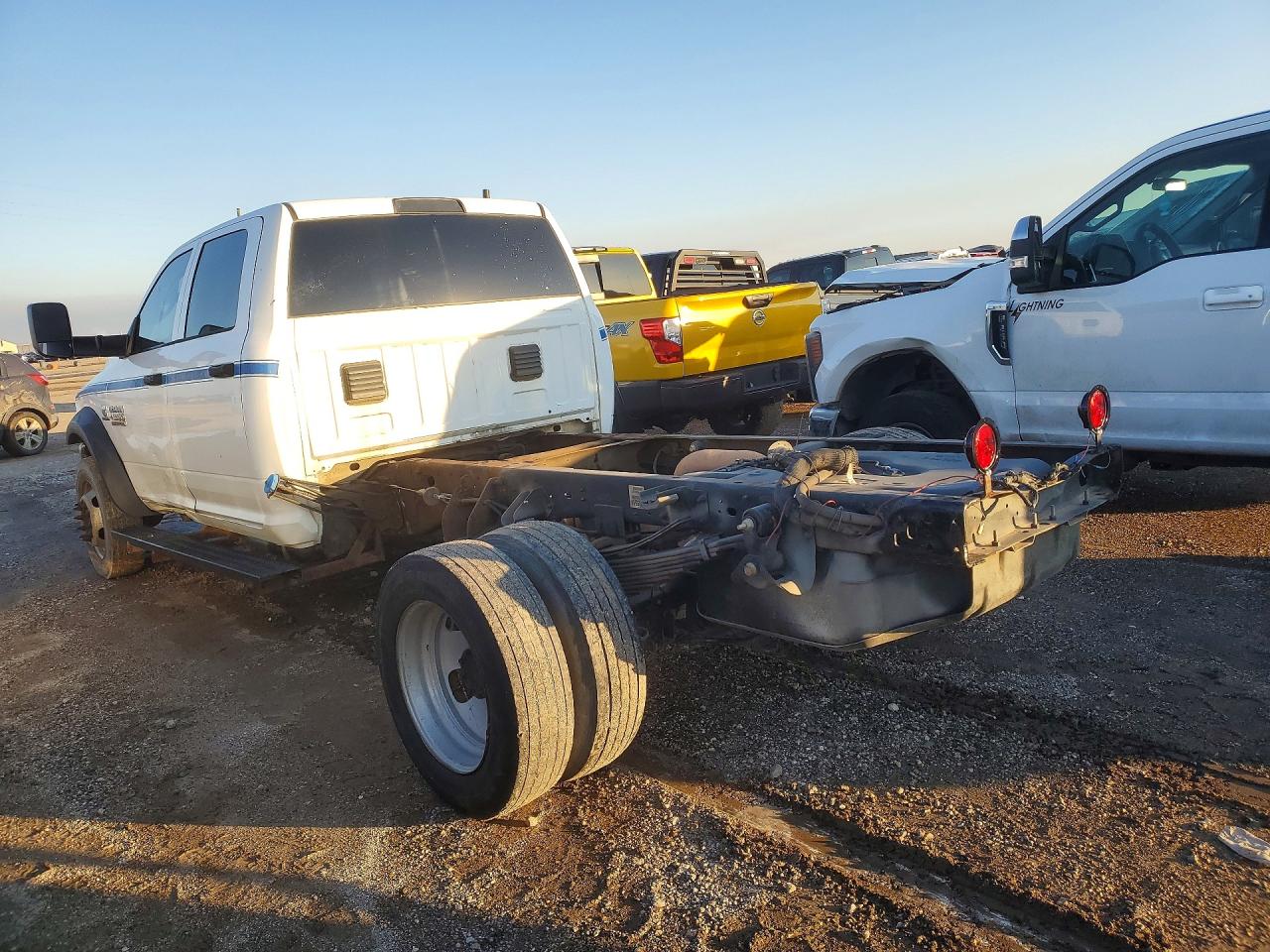 2015 Ram All models VIN 3C7WRKEL3FG516956 photo 2