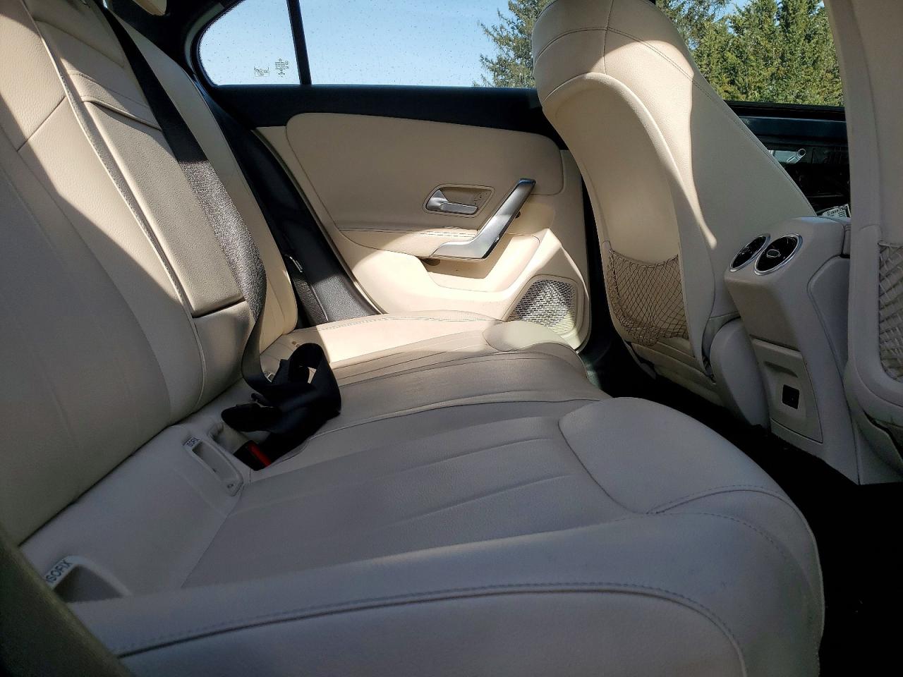 2021 Mercedes-Benz A-class VIN W1K3G4FB5MJ297880 photo 10