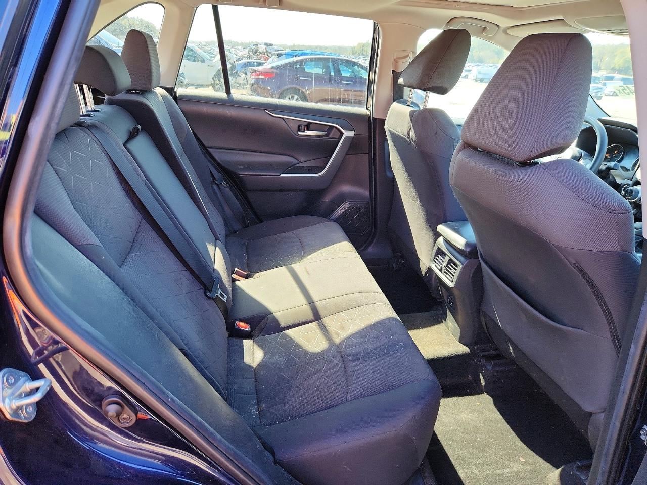 2019 Toyota Rav4 VIN 2T3W1RFV7KC023435 photo 11
