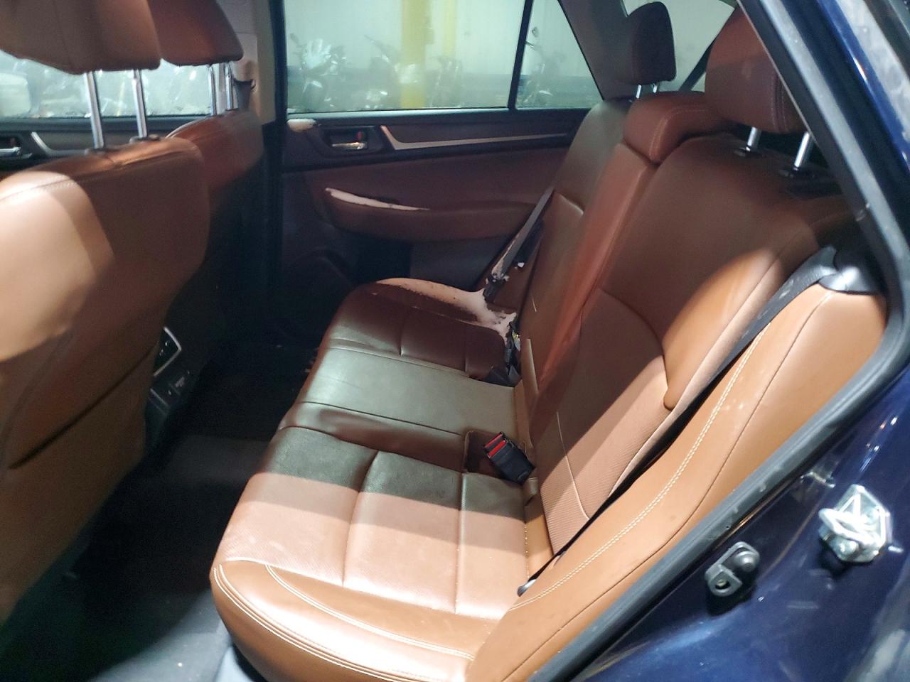 2018 Outback VIN 4S4BSETC6J3342070 photo 10