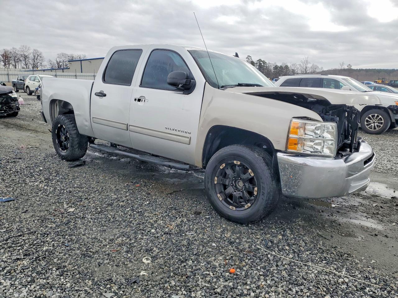 2013 Chev All models VIN 3GCPCSEA0DG113306 photo 4