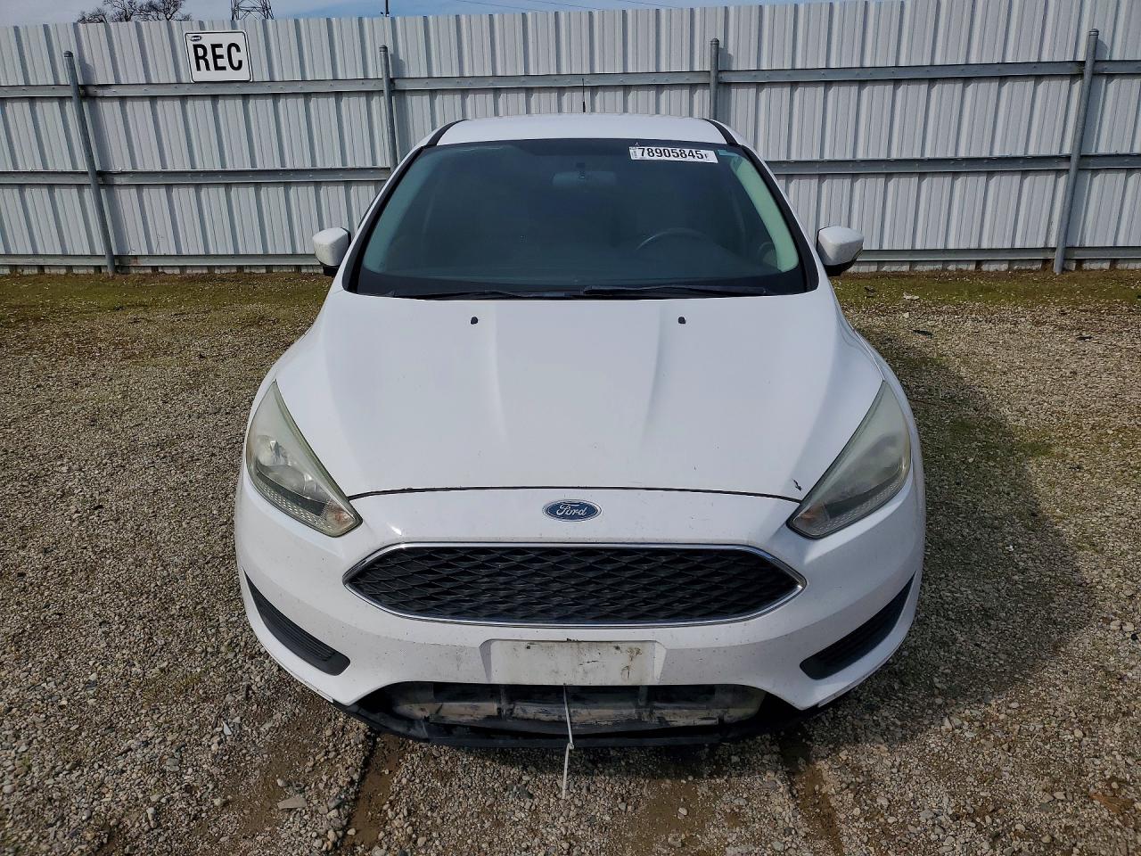 2015 Ford Focus VIN 1FADP3K25FL263398 photo 5