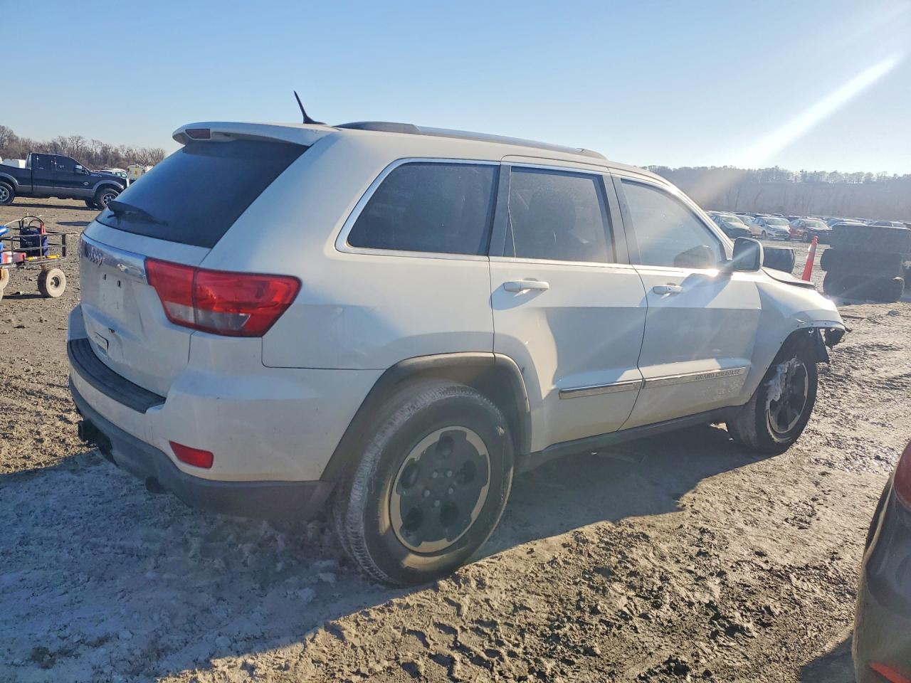 2011 Jeep Grand cher VIN 1J4RR4GG2BC514998 photo 3