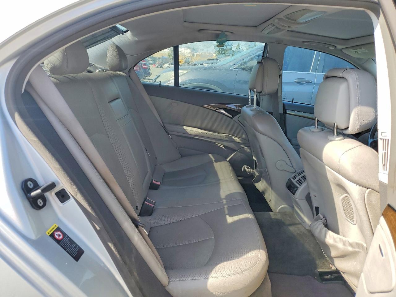 2007 Mercedes-Benz E-class VIN WDBUF72X87B021999 photo 10