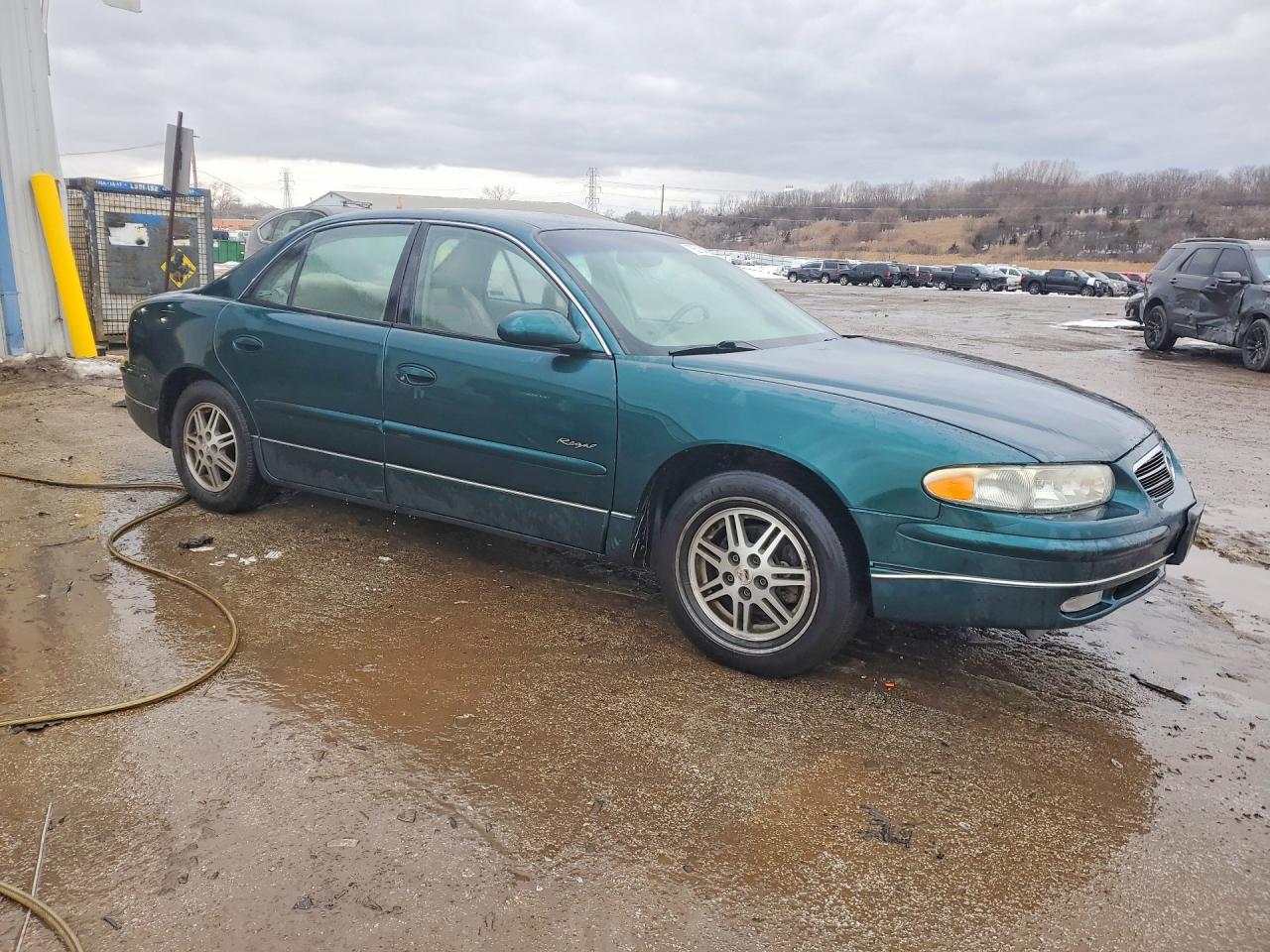 2000 Buick Regal VIN 2G4WB52K9Y1164715 photo 4
