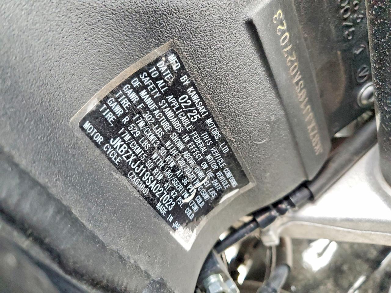 2025 Kawasaki Ninja 600 VIN JKBZXJJ19SA027023 photo 9