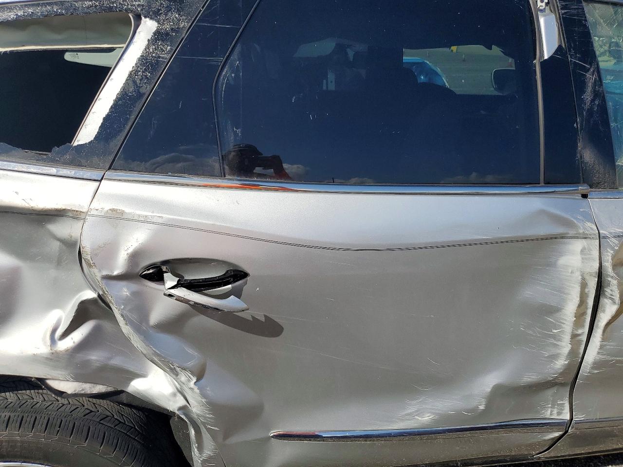 2020 Buick Enclave VIN 5GAERBKW2LJ163760 photo 11