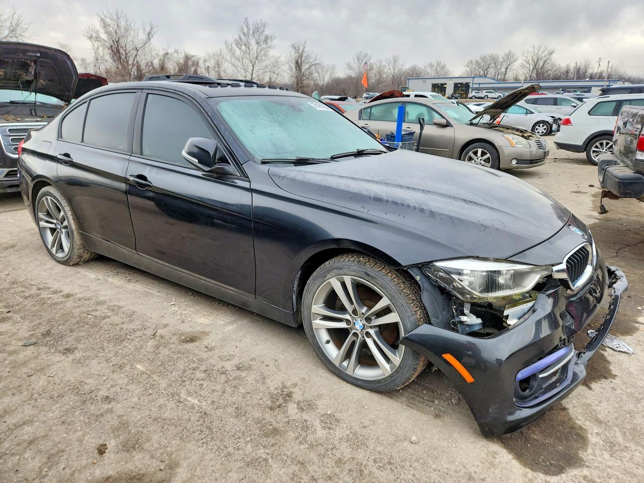 2018 BMW 3 series VIN WBA8D9C56JEM32144 photo 4