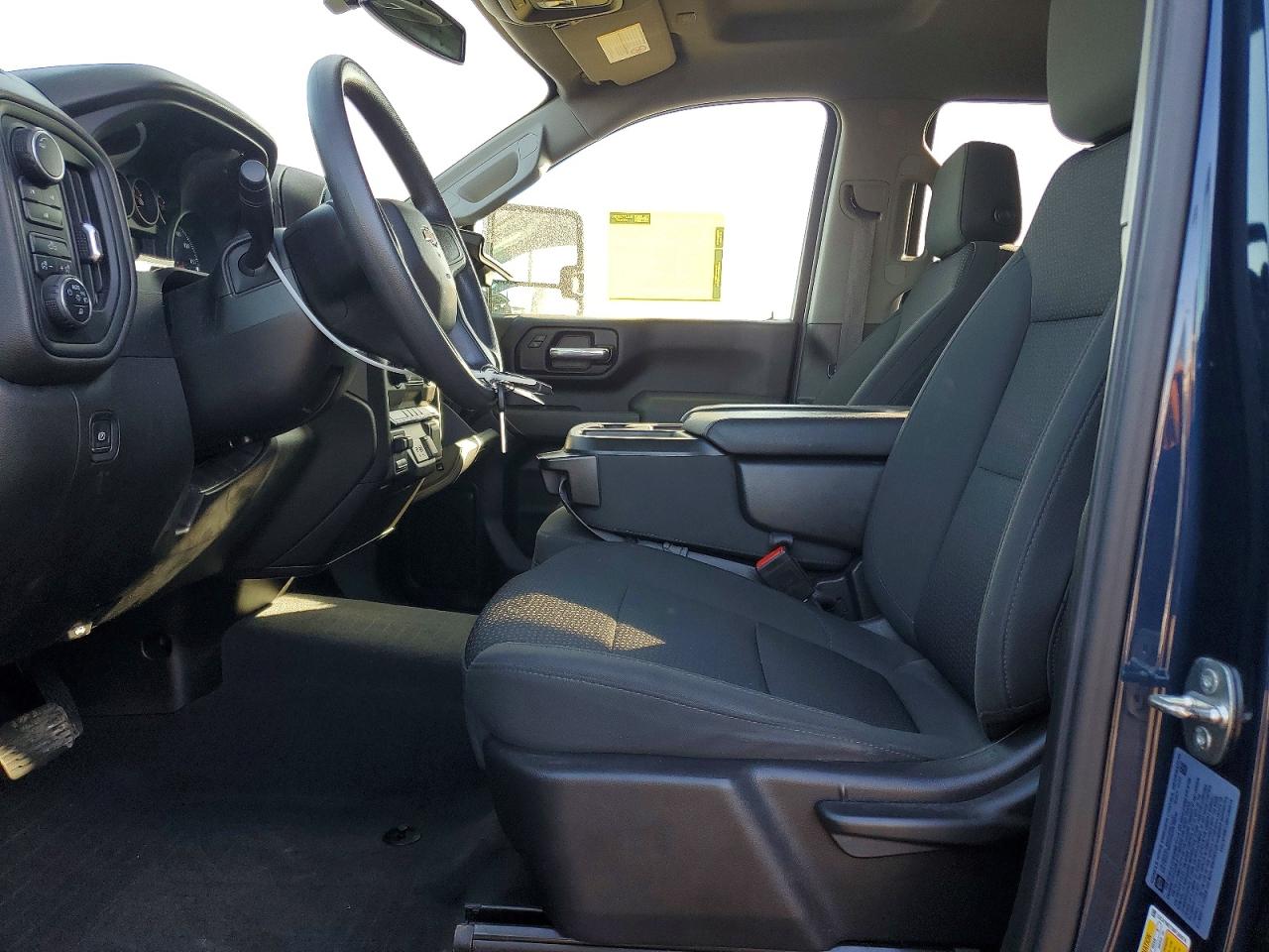 2022 Chevrolet All models VIN 1GC4YME73NF180974 photo 7