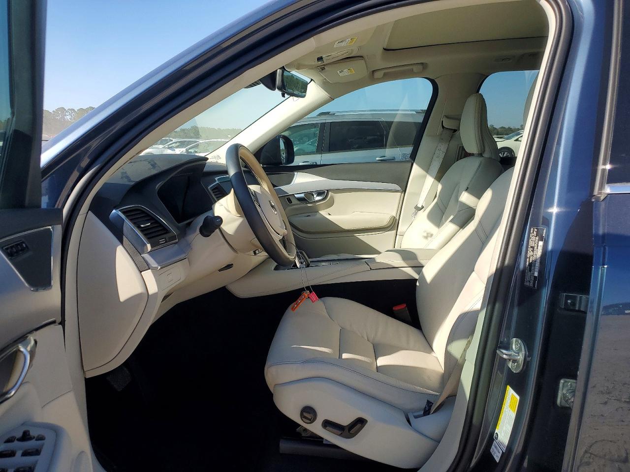 2025 Volvo Xc90 VIN YV4M12PJ9S1318167 photo 7