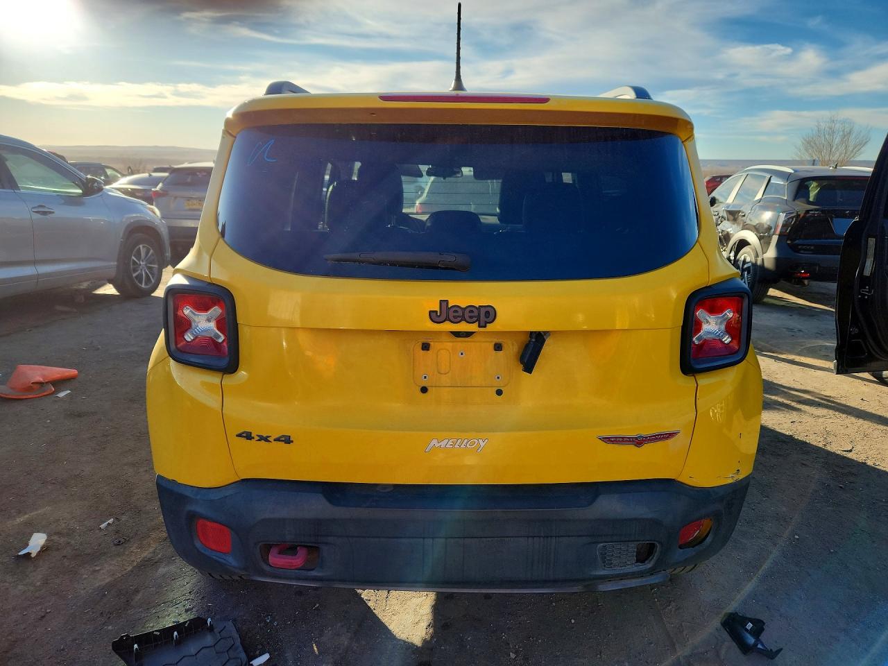 2015 Jeep Renegade VIN ZACCJBCT4FPC16125 photo 6