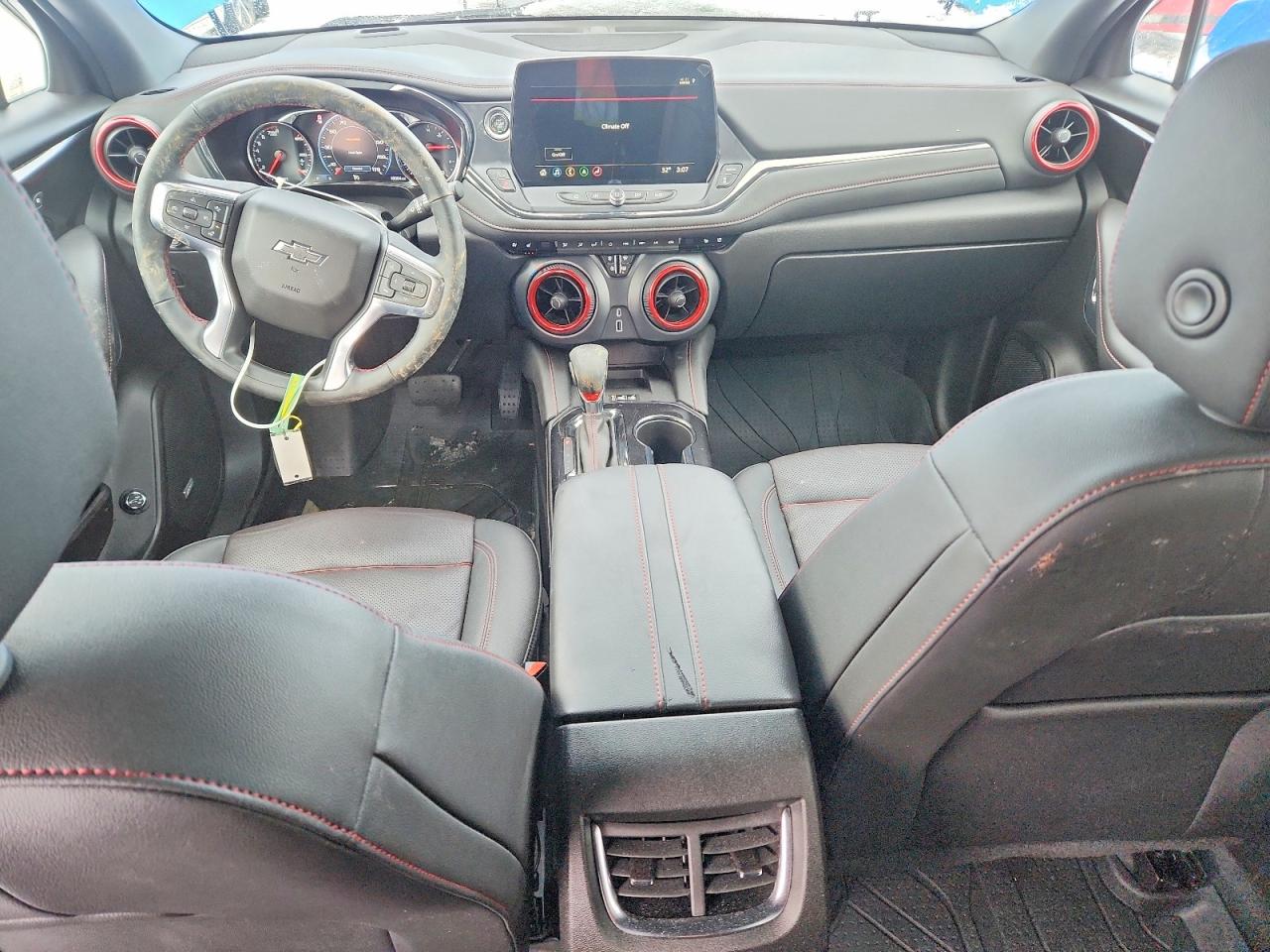 2024 Chevrolet Blazer VIN 3GNKBKRS5RS153618 photo 8