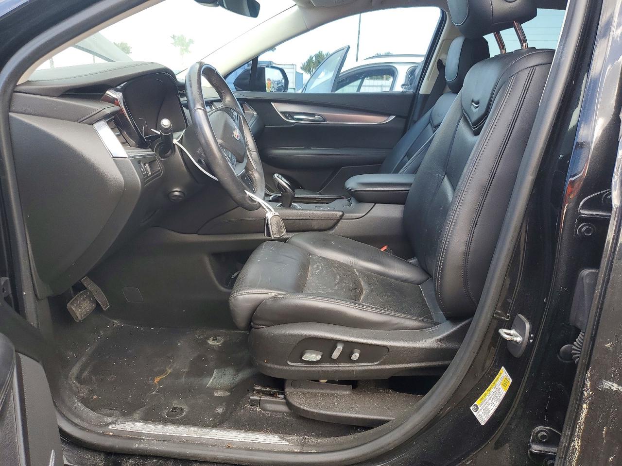 2017 Cadillac Xt5 VIN 1GYKNCRS7HZ130553 photo 7