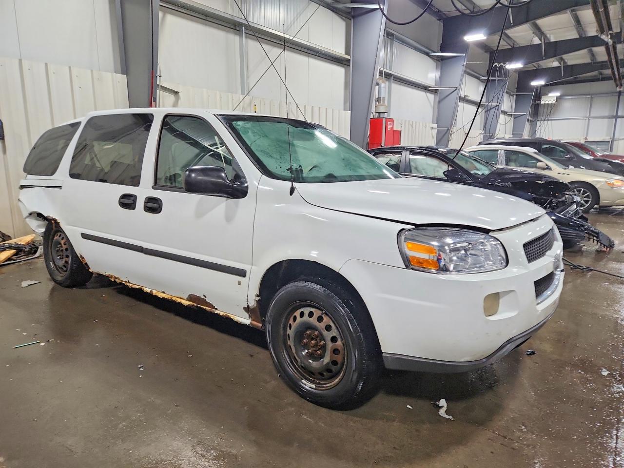 2008 Chevrolet Uplander VIN 1GNDV23WX8D169761 photo 4