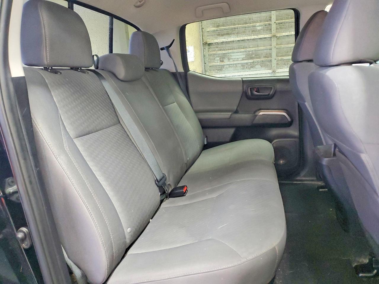 2021 Toyota Tacoma VIN 3TMCZ5AN0MM398226 photo 10