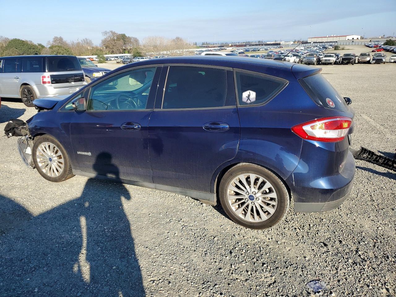 2017 Ford Cmax VIN 1FADP5AU1HL116061 photo 2