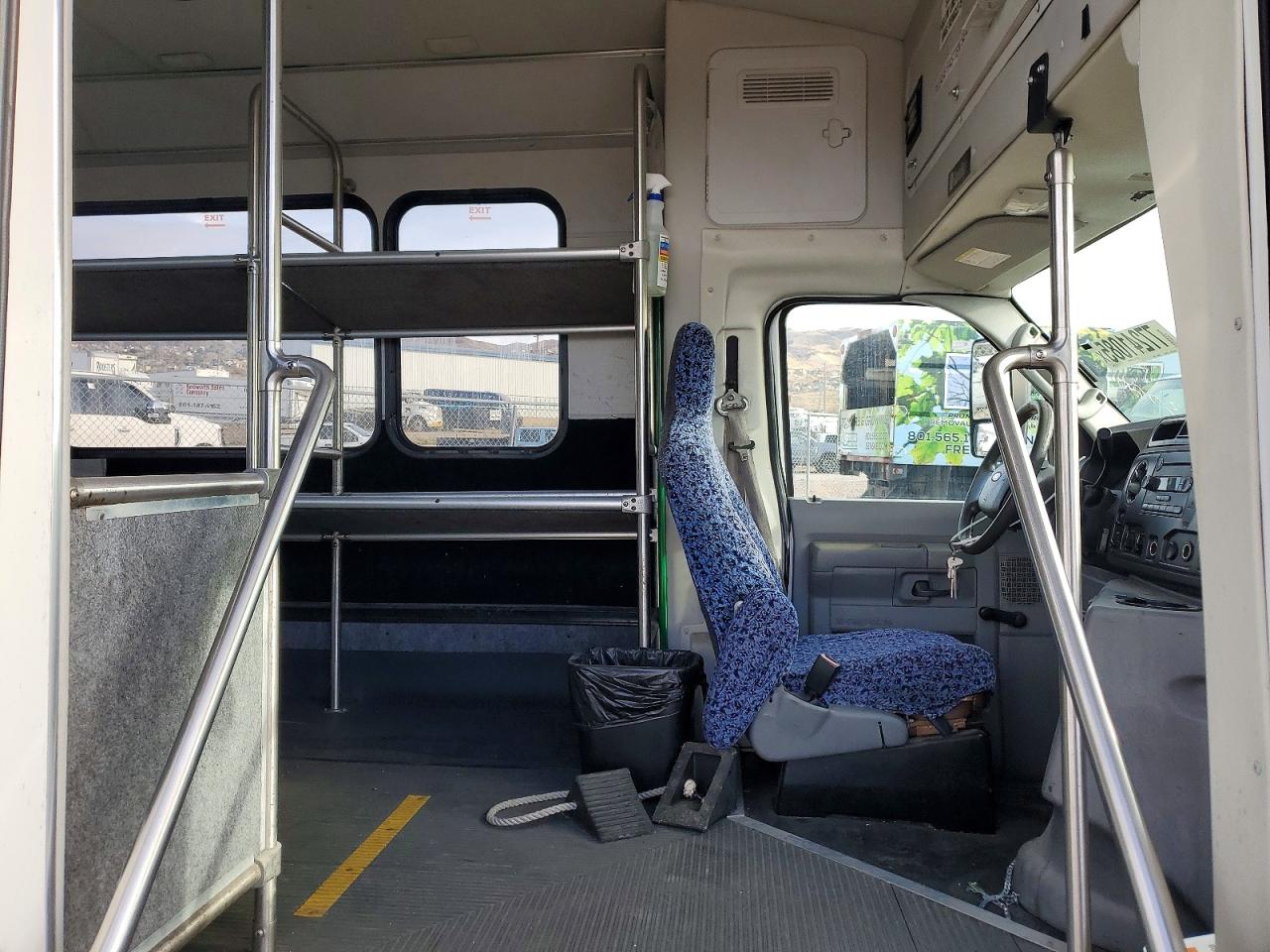 2016 Ford Econoline VIN 1FDFE4FS4GDC21904 photo 11