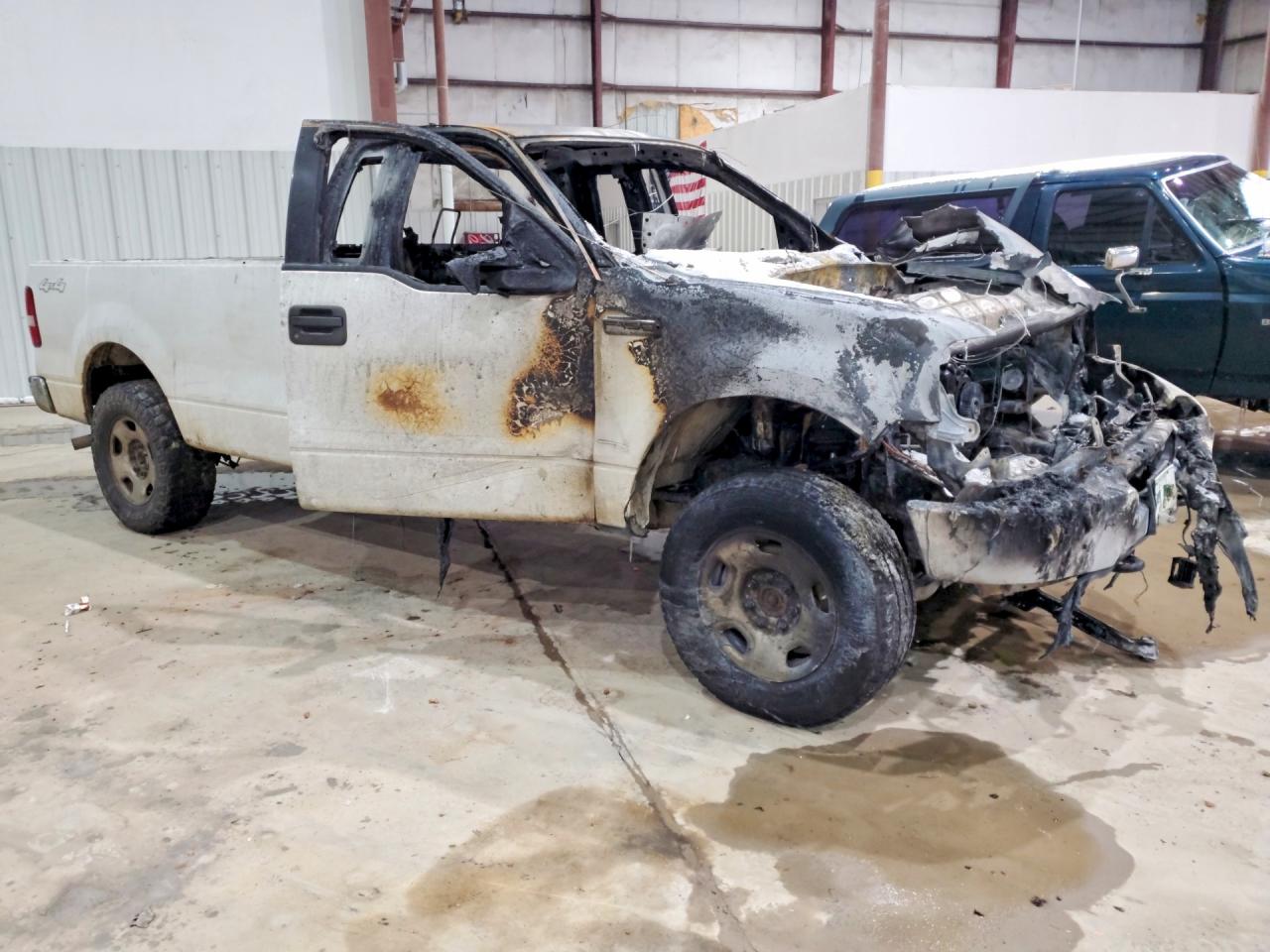2004 Ford All models VIN 1FTVF14584NB81230 photo 4