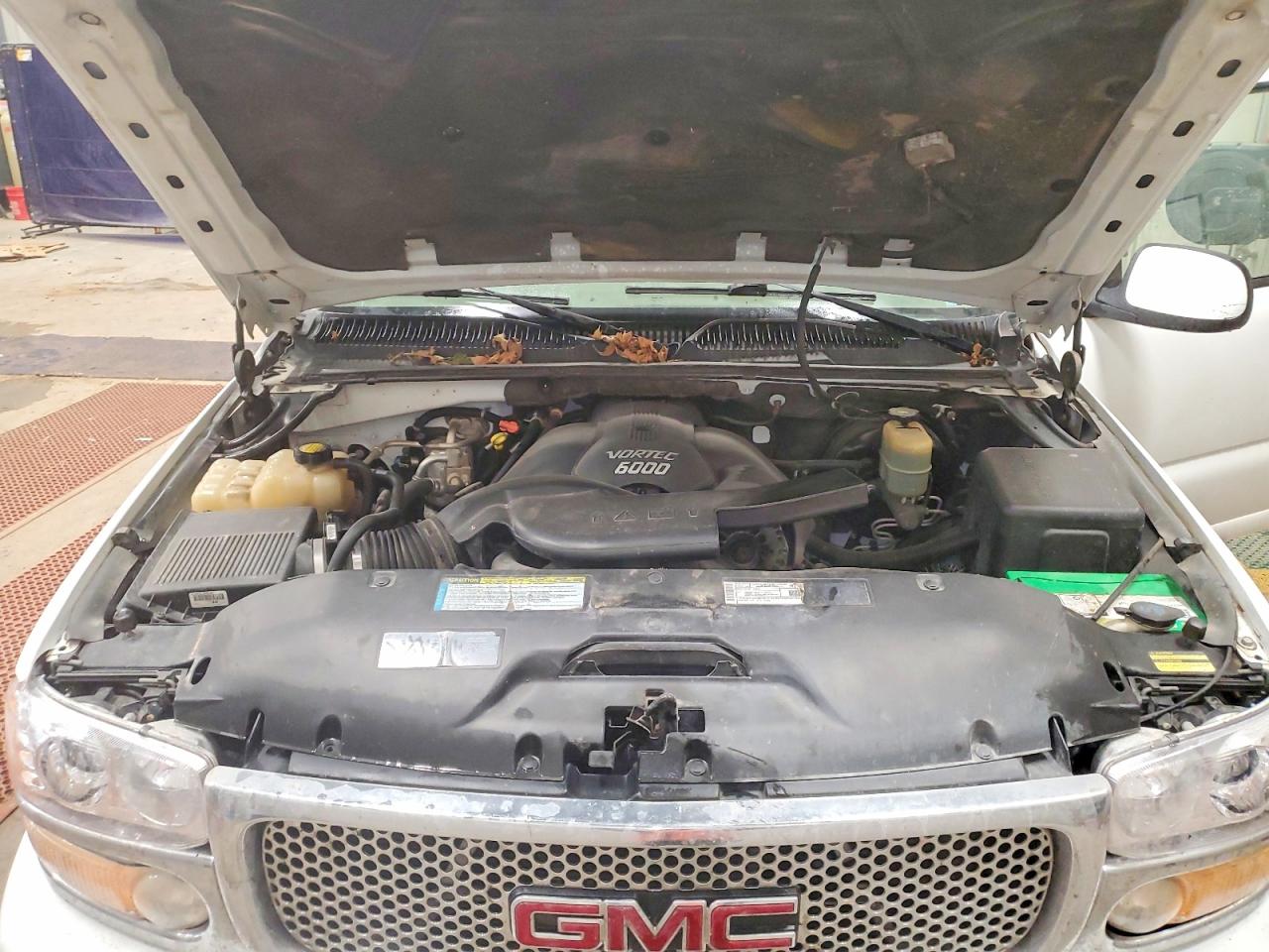 2001 GMC Denali VIN 1GKFK66U71J147112 photo 12