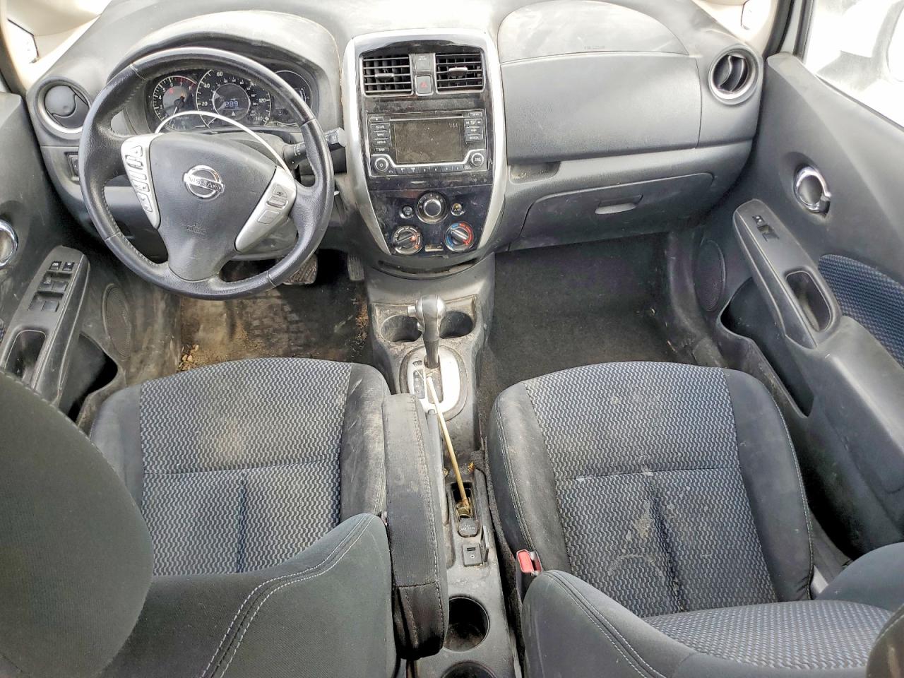 2016 NISS Versa VIN 3N1CE2CP5GL398910 photo 8