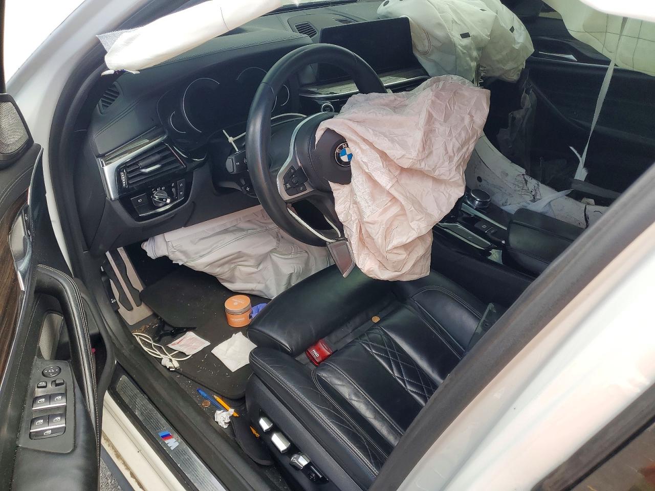 2018 BMW 5 series VIN WBAJE5C50JG917567 photo 8
