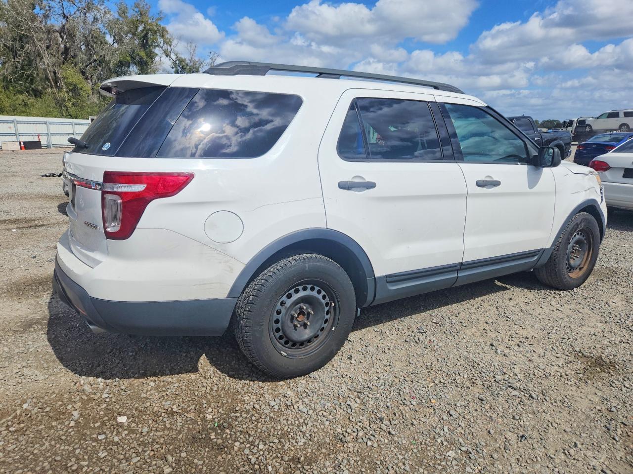 2013 Ford Explorer VIN 1FM5K7B89DGC62832 photo 3