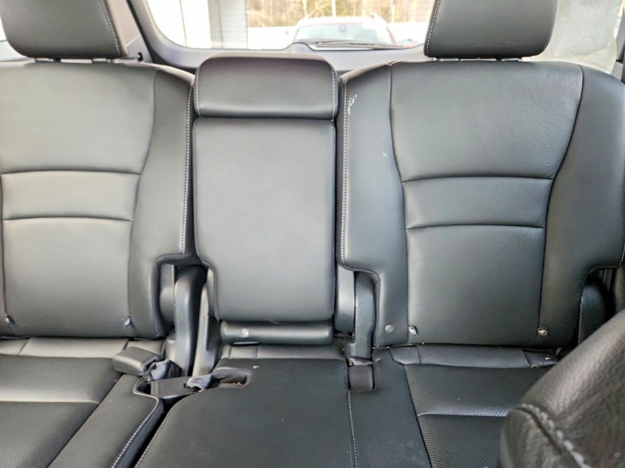 2022 Honda Passport VIN 5FNYF8H57NB020626 photo 10
