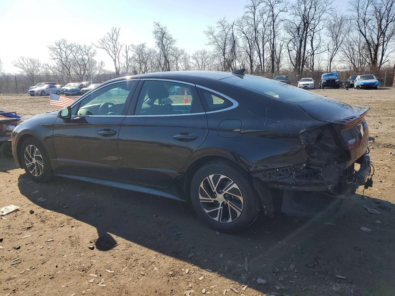 2021 Hyundai Sonata hybrid VIN KMHL24JJ8MA027593 photo 2