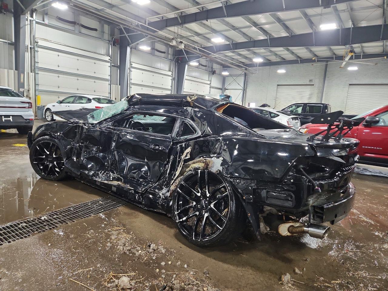 2012 CHEVROLET Camaro VIN 2G1FA1E34C9111752 photo 2
