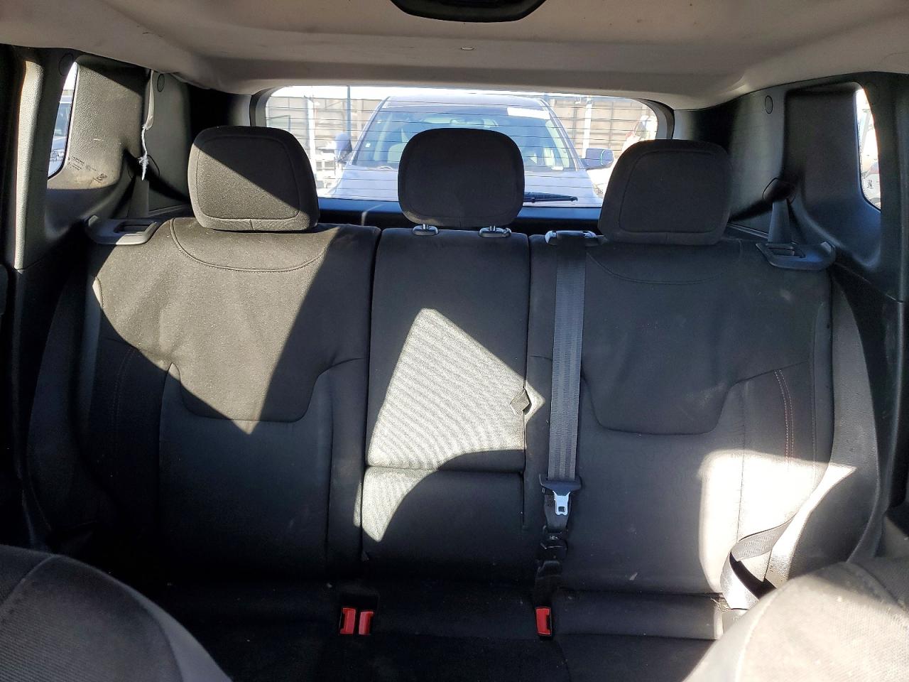 2017 Jeep Renegade VIN ZACCJBCB4HPE76647 photo 10