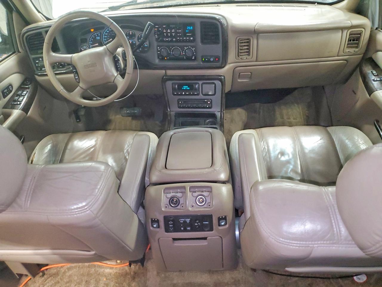 2001 GMC Denali VIN 1GKFK66U71J147112 photo 8