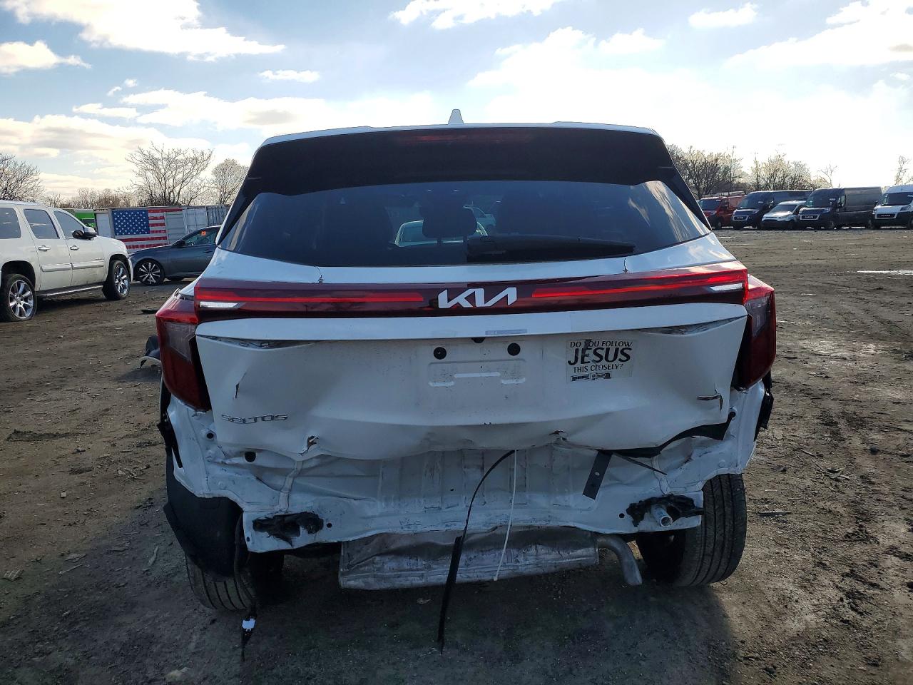 2024 Kia Seltos VIN KNDEPCAAXR7607750 photo 6