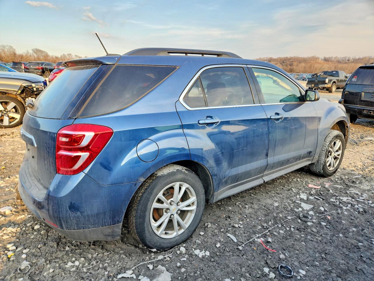 2017 CHEV Equinox VIN 2GNALCEK4H6198180 photo 3