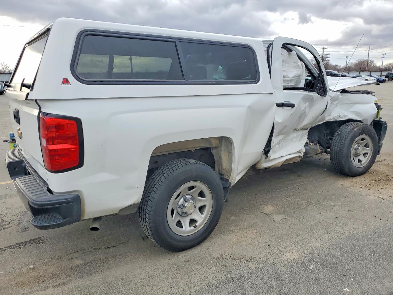 2017 Chev All models VIN 1GCNCNEC7HZ339990 photo 3