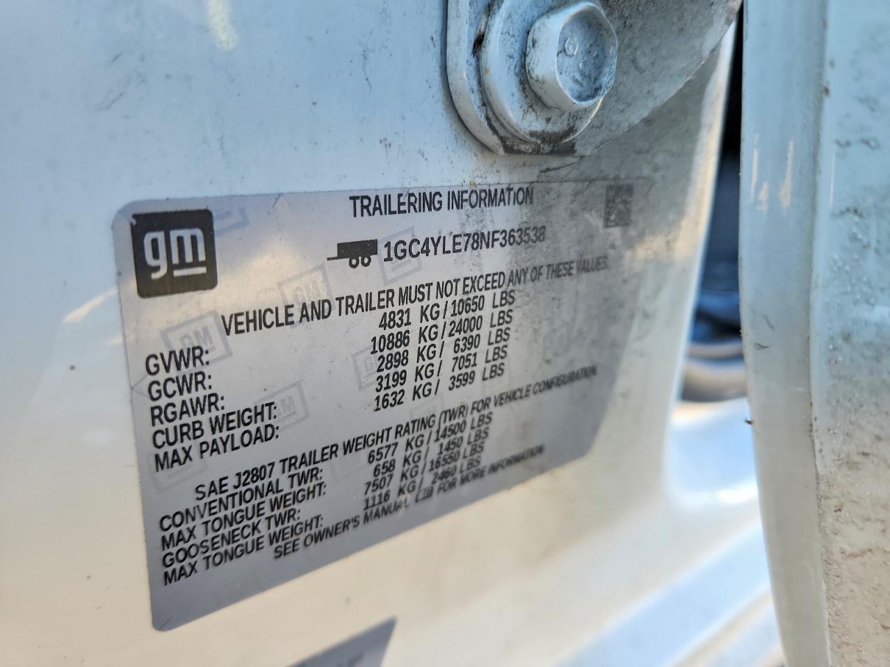 2022 Chevrolet All models VIN 1GC4YLE78NF363538 photo 12