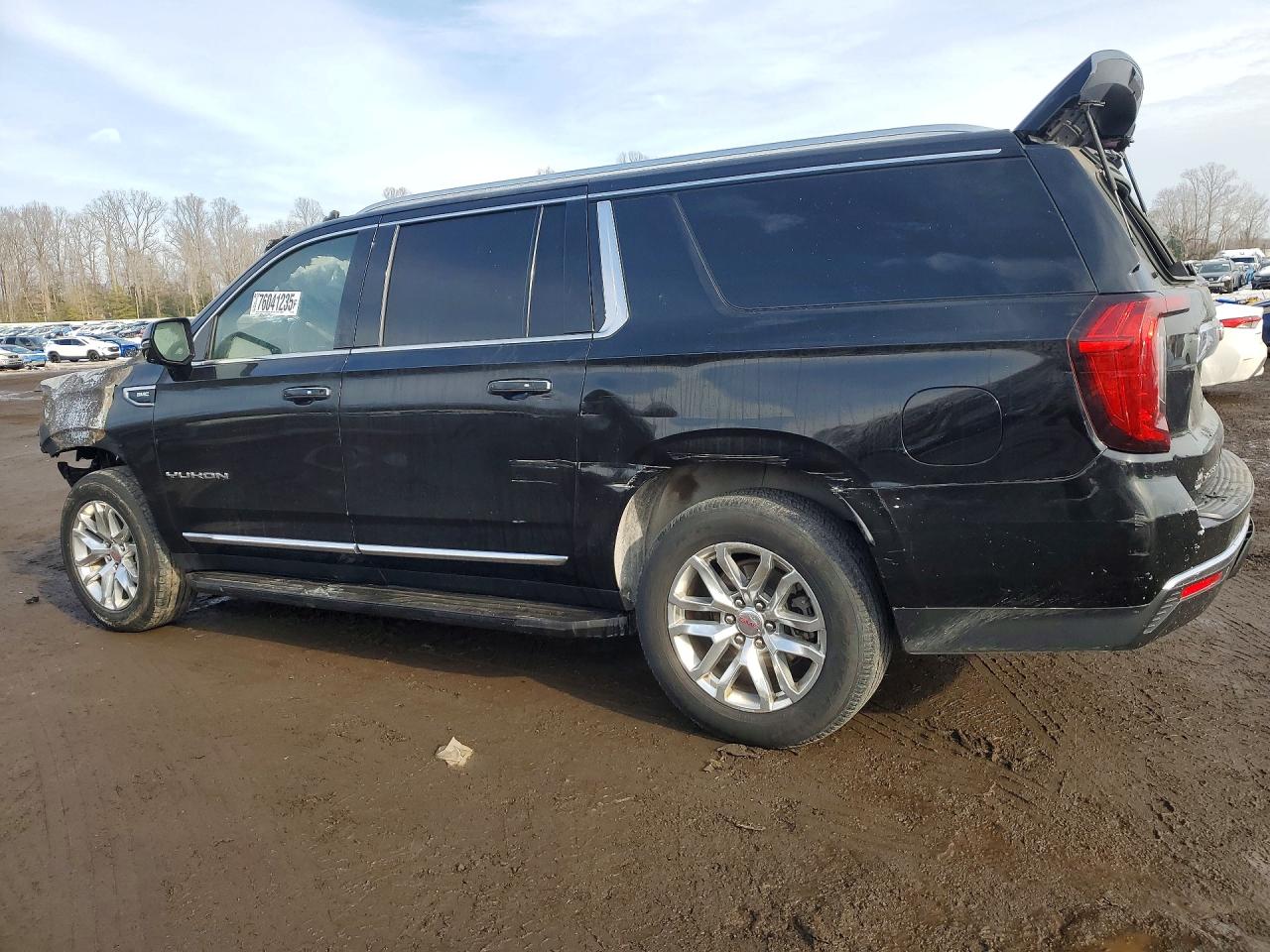 2022 GMC Yukon VIN 1GKS2GKDXNR310823 photo 2