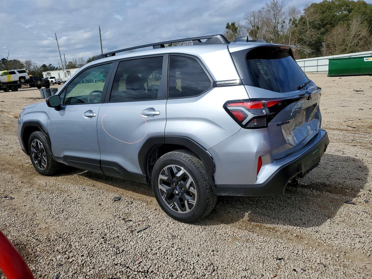 2025 Subaru Forester VIN JF2SLDDC4SH581794 photo 2