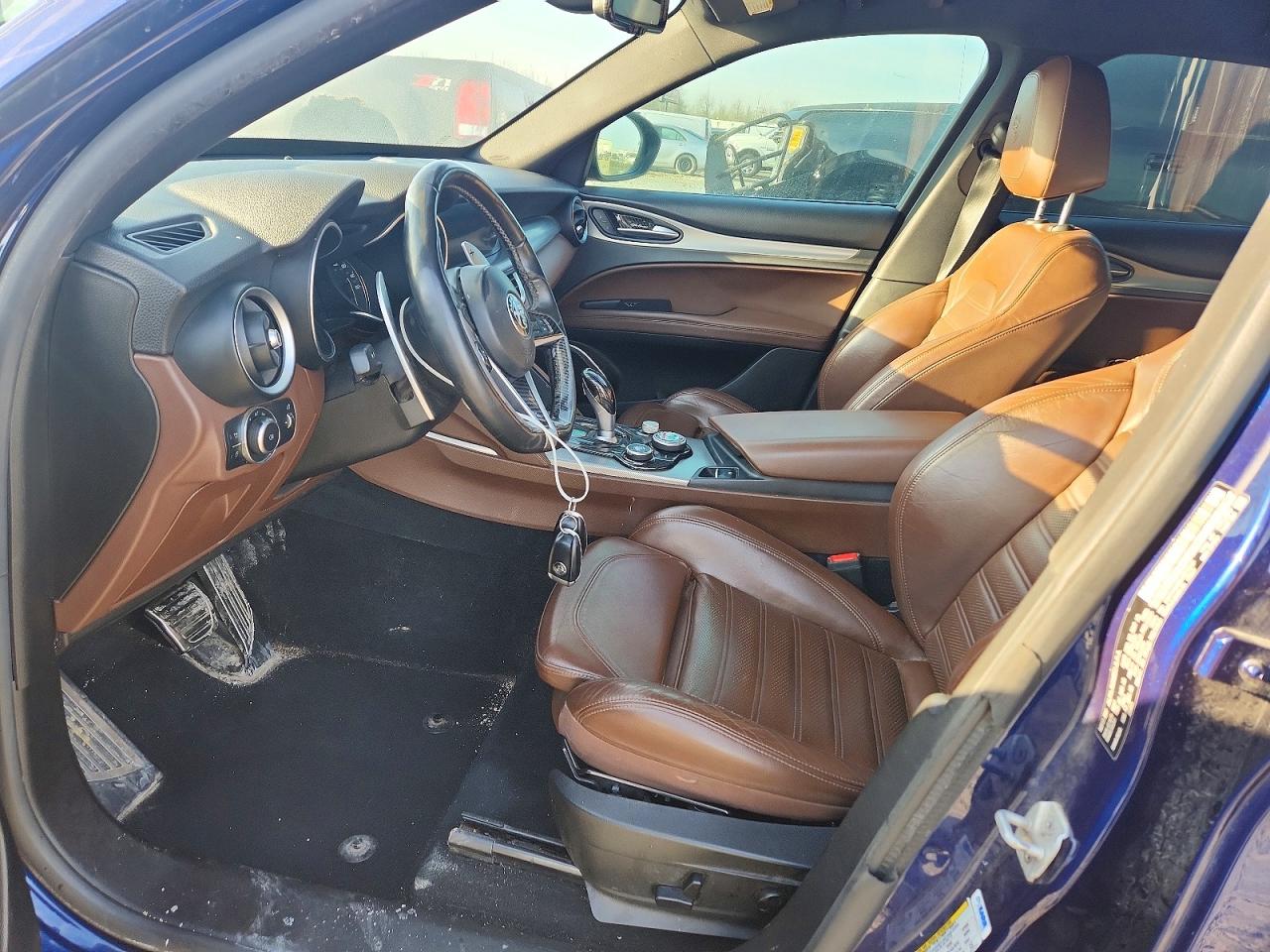 2018 Alfa Stelvio VIN ZASFAKNN6J7B72315 photo 7