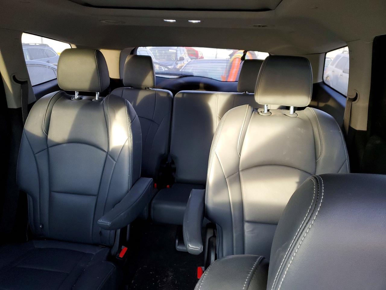 2019 Buick Enclave VIN 5GAEVAKW5KJ285551 photo 10