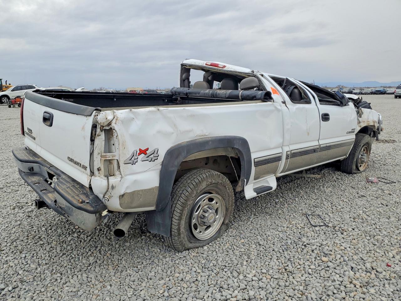 2002 Chevrolet All models VIN 1GCHK29162E218230 photo 3